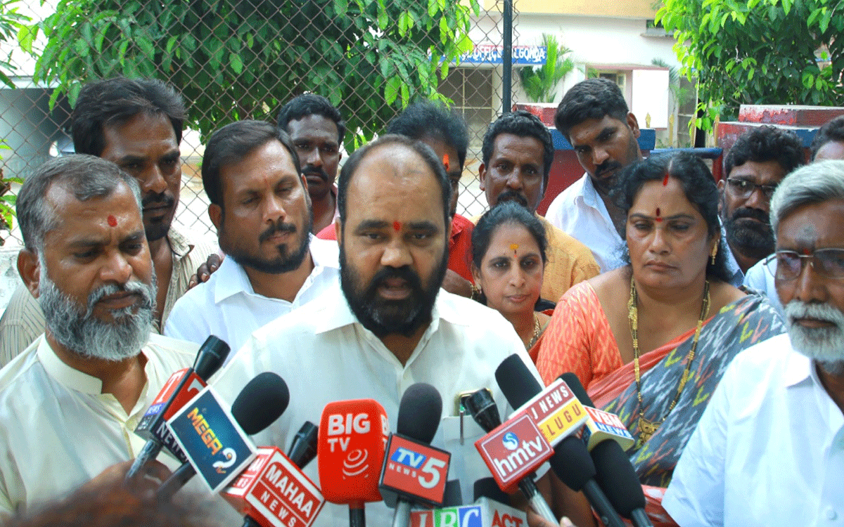 Nilagiri : కాంగ్రెస్ నాయ‌కుల మెప్పు కోసం బీఆర్ఎస్ కార్య‌క‌ర్త‌ల‌పై అక్ర‌మ కేసులు : మాజీ ఎమ్మెల్యే కంచ‌ర్ల భూపాల్‌రెడ్డి