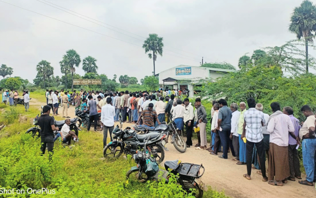 Kattangur : యూరియా కోసం క‌ట్టంగూర్‌ రైతుల అరిగోస