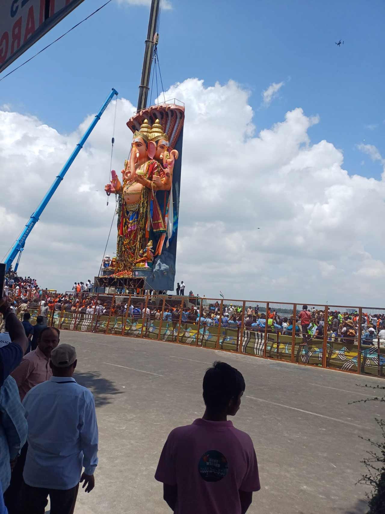 ఖైరతాబాద్‌ మహాగణపతి శోభాయాత్ర, నిమజ్జనం ఫొటోలు