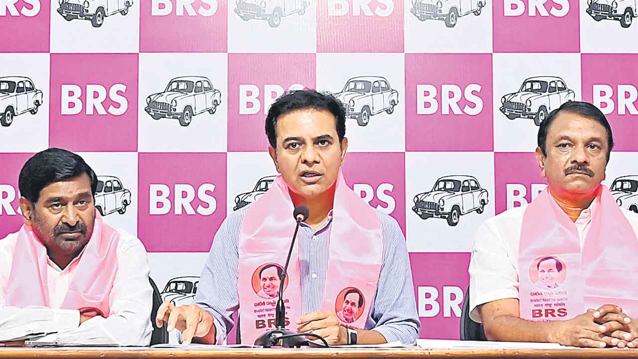 మూసీలో రేవంత్‌ మూటల వేట.. ఇన్‌స్టాల్‌మెంట్‌గా కాంగ్రెస్‌ దోపిడీ : కేటీఆర్‌ ధ్వజం