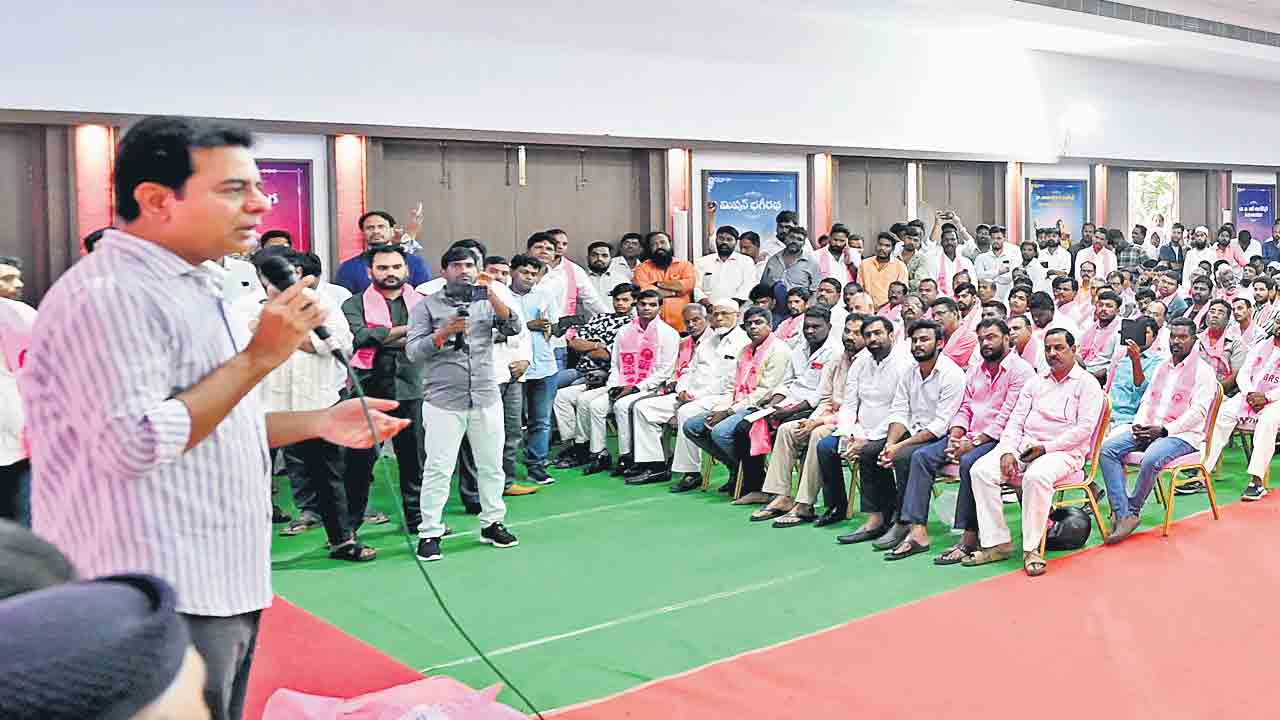 కారుకు ఓటేసి కాంగ్రెస్‌కు బుద్ధి చెప్పండి