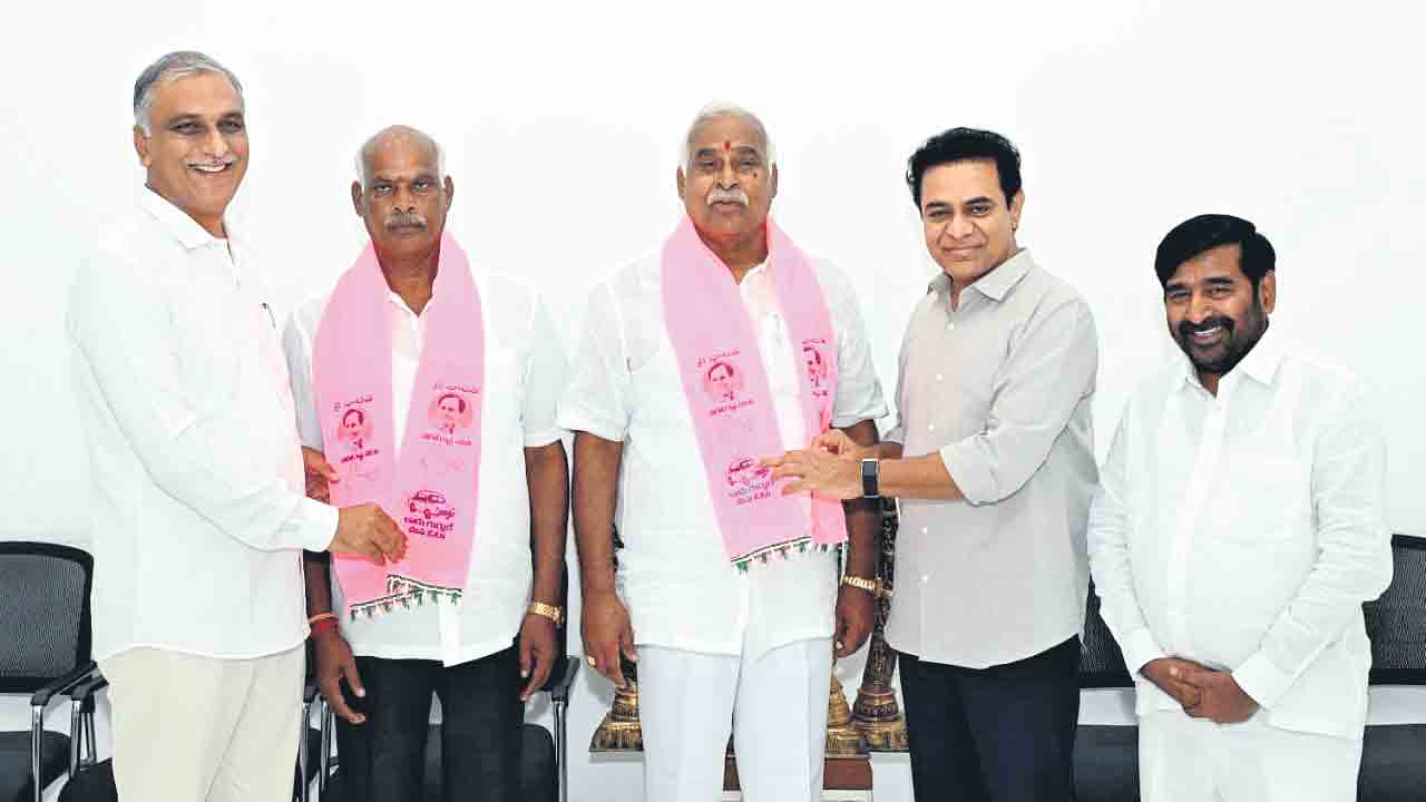 బీఆర్‌ఎస్‌లోకి కోనేరు బ్రదర్స్‌