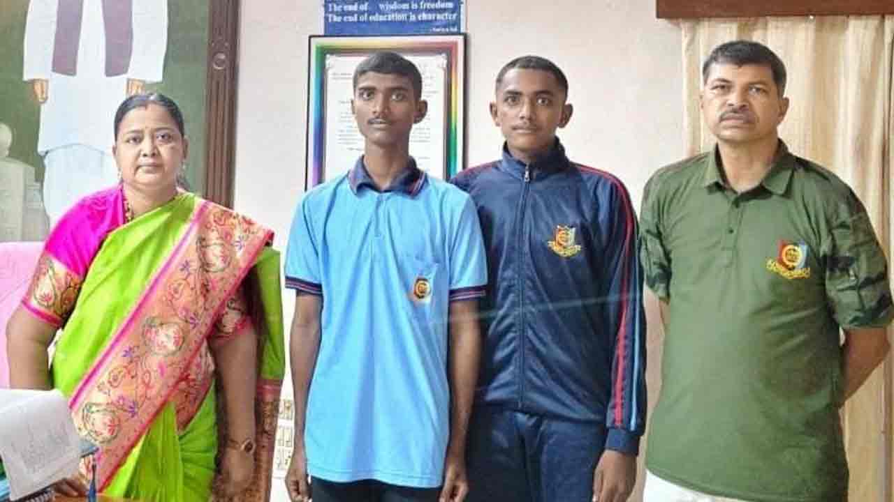 LB College | నేషనల్‌ ట్రెక్కింగ్‌ క్యాంపునకు ఎల్బీ కాలేజీ విద్యార్థులు