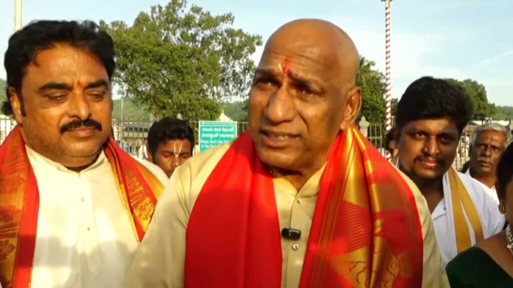 chamakura malla reddy interesting comments on chandrababu and kcr in tirumala