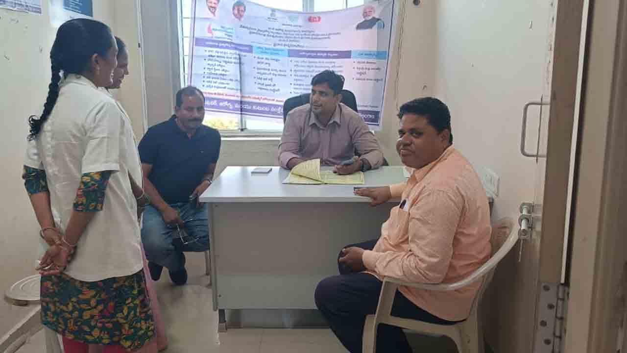 Narnoor | ప్రజలకు మెరుగైన వైద్యం అందించేలా చూడాలి : డాక్టర్‌ ఉపేందర్