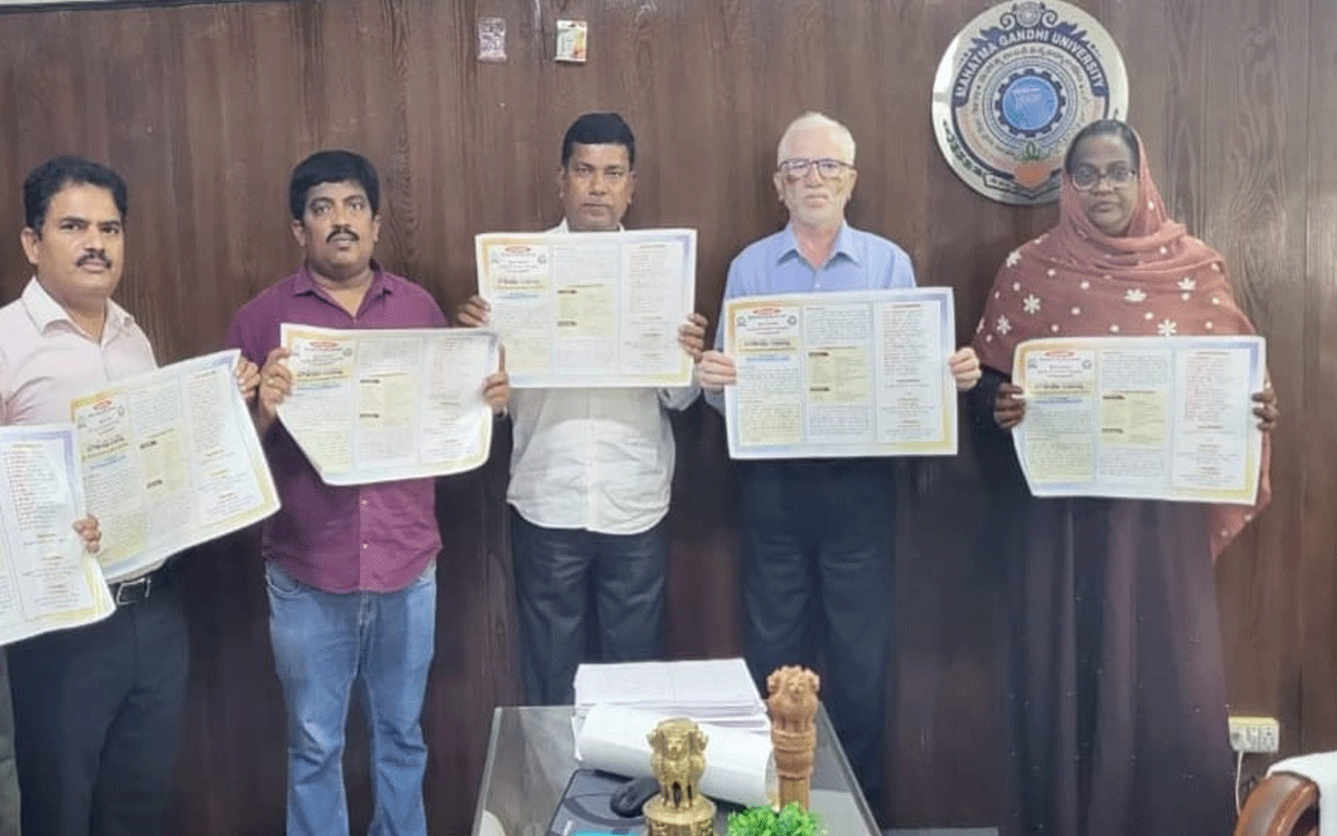 Ramagiri : “డాక్టర్ కూరెళ్ల‌ విఠలాచార్య సాహిత్యం – సమాలోచనం” జాతీయ సదస్సు పోస్టర్ ఆవిష్కర‌ణ