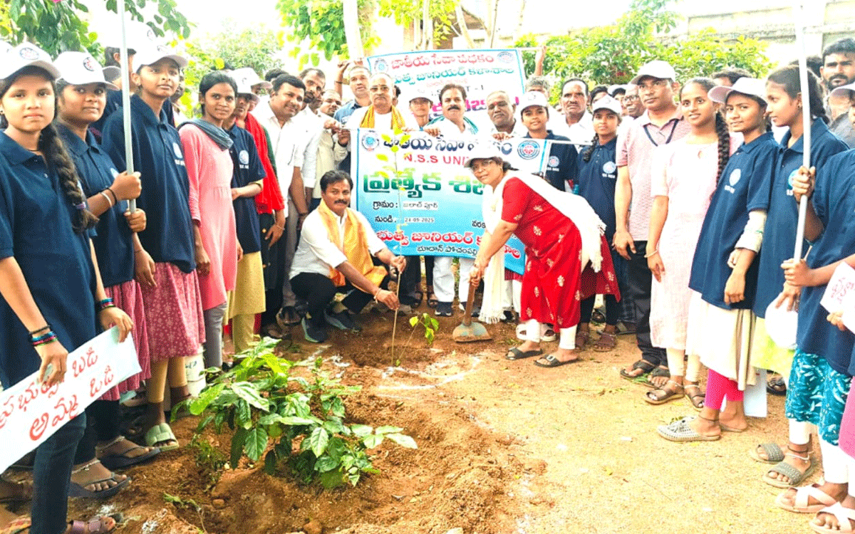 Bhoodan Pochampally : గ్రామాల అభివృద్ధికి ప్రభుత్వం కృషి : ఎమ్మెల్యే కుంభం అనిల్‌కుమార్ రెడ్డి