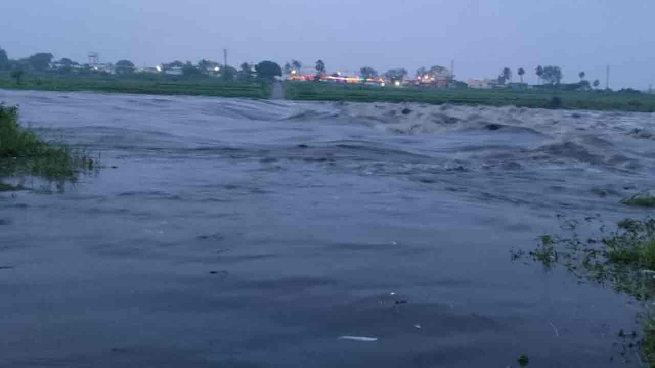 Musi River | ఉధృతంగా మూసీ నది.. జూలూరు – రుద్ర‌వెల్లి మ‌ధ్య నిలిచిన రాక‌పోక‌లు