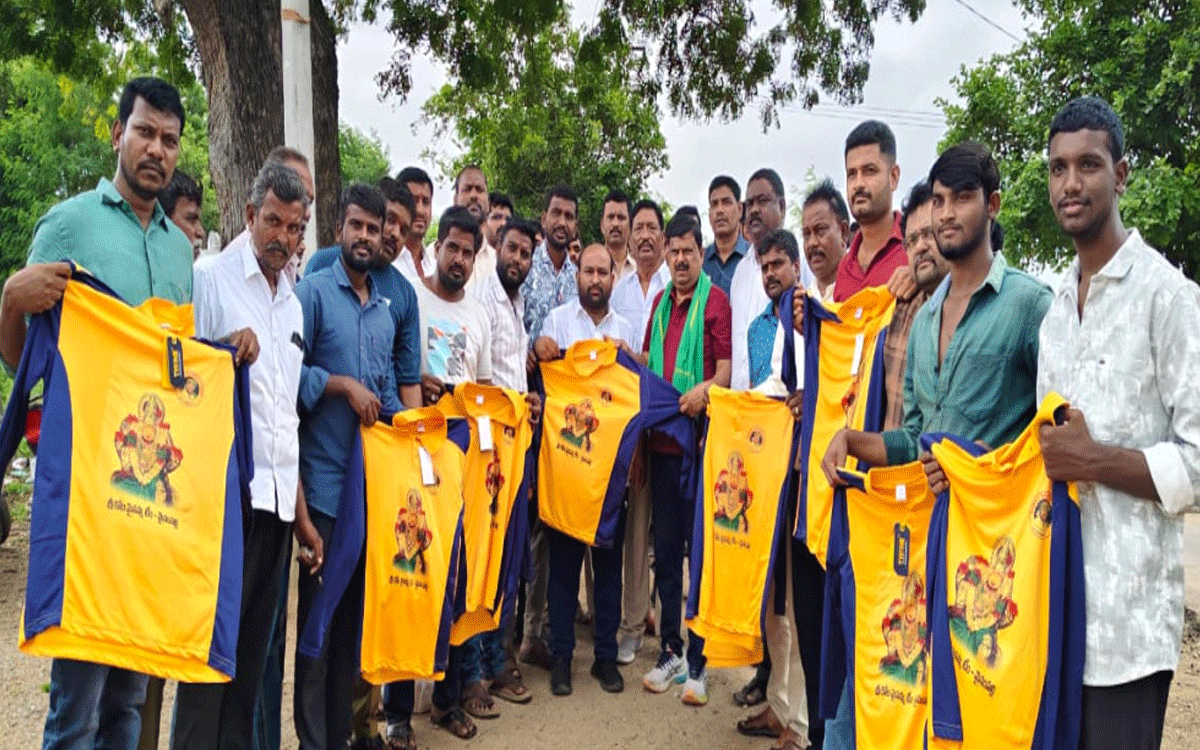 Devarakonda Rural : ప‌రిశుభ్ర‌త‌ను ప్ర‌జా ఉద్య‌మంగా చేప‌ట్టాలి : ఎమ్మెల్యే బాలు నాయ‌క్‌