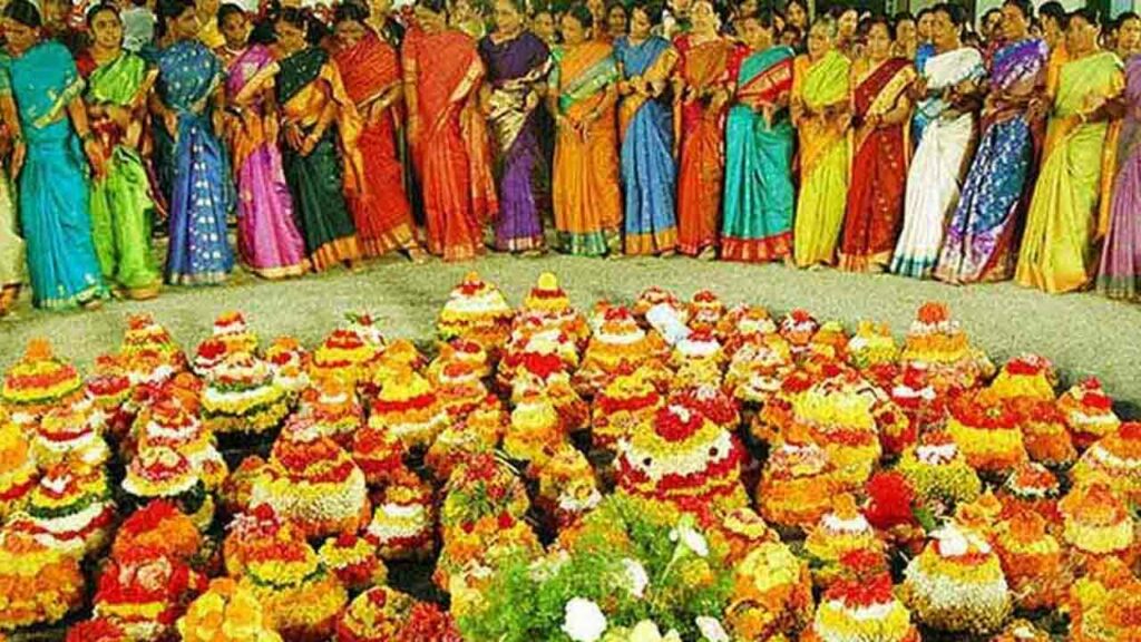 Nagula Panchami Nadu Uyyalo