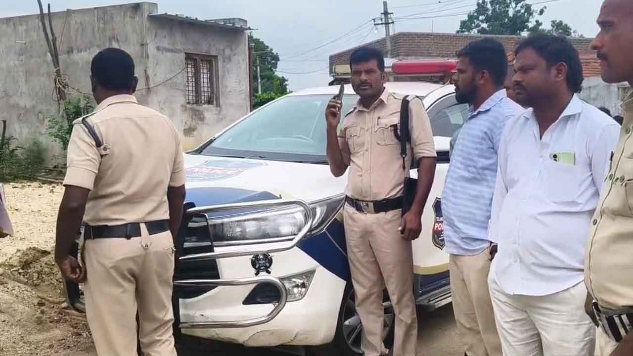 Narayanpur | నారాయణపూర్లో దోపిడీ దొంగల బీభత్సం