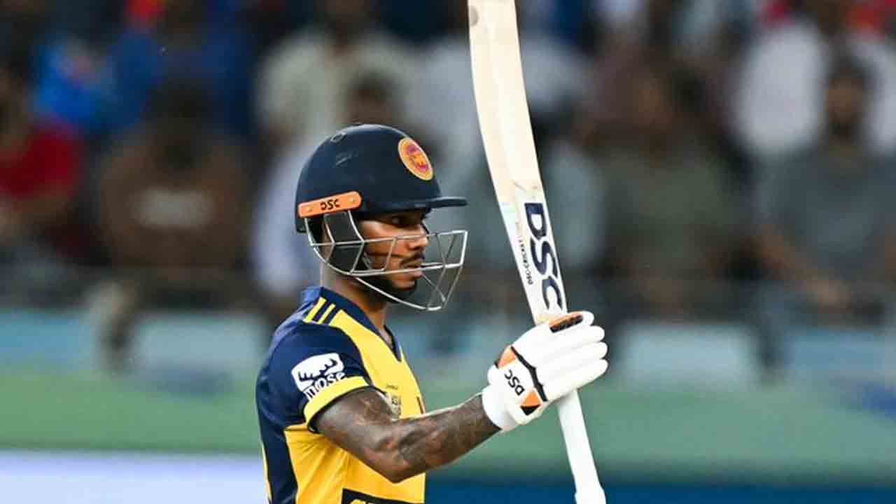 IND vs SL | నిశాంక, పెరీరా హాఫ్ సెంచరీ.. లక్ష్యానికి చేరువైన శ్రీలంక..!