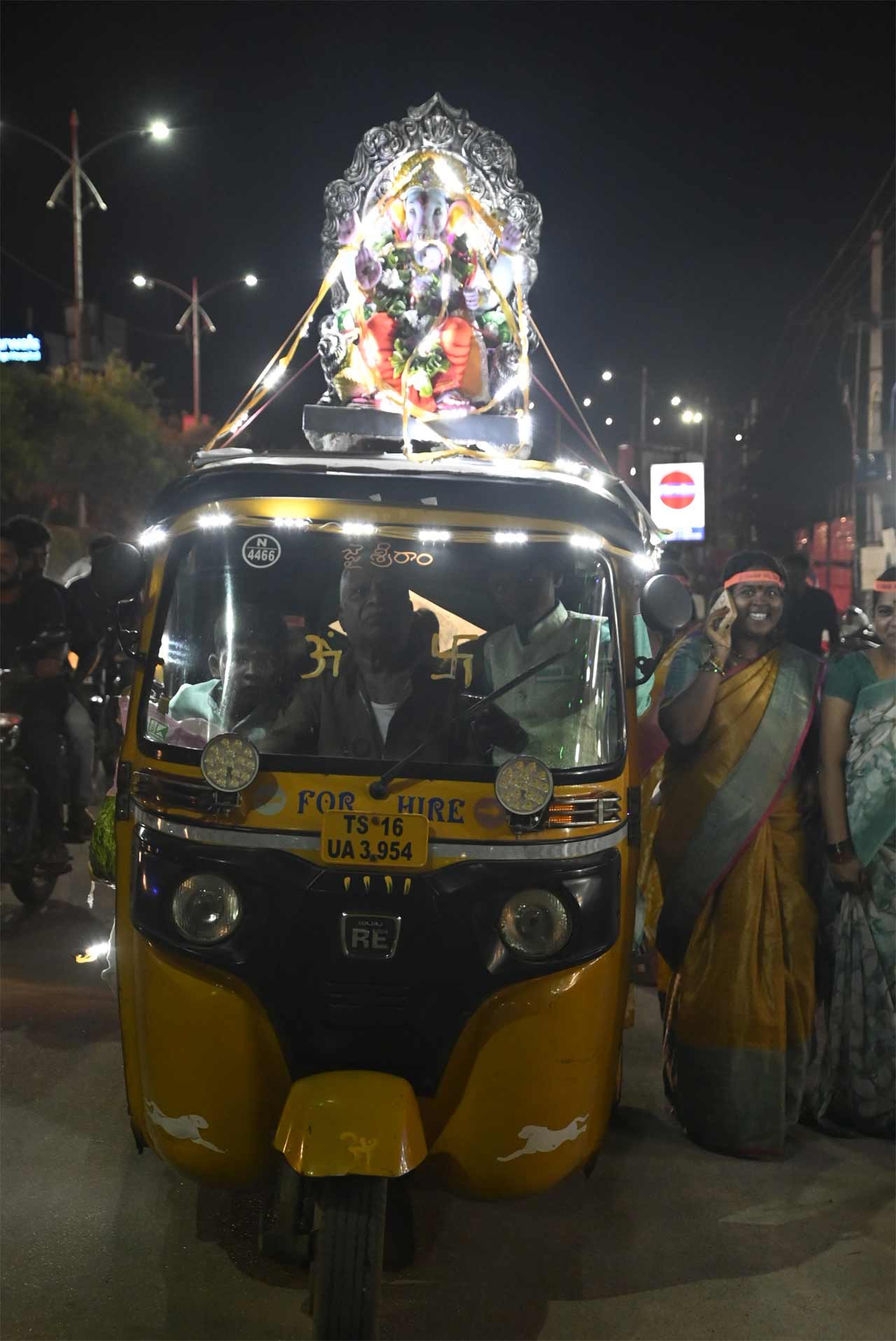 నిజామాబాద్‌ జిల్లా కేంద్రంలో అంగరంగ వైభవంగా నిమజ్జనం.. (Photos Credit : నమస్తే తెలంగాణ స్టాఫ్‌ ఫొటోగ్రాఫర్‌, నిజామాబాద్‌)