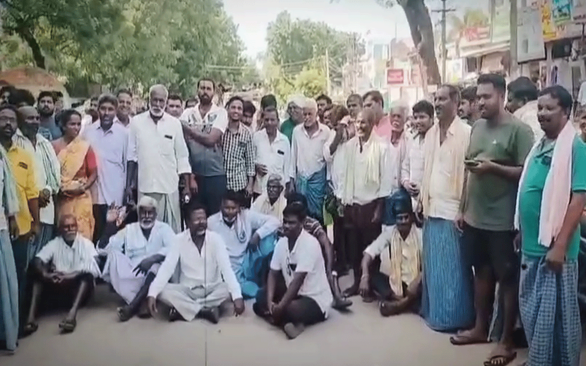 Nutanakal : నూత‌న‌క‌ల్‌లో యూరియా కోసం రైతుల ఆందోళన