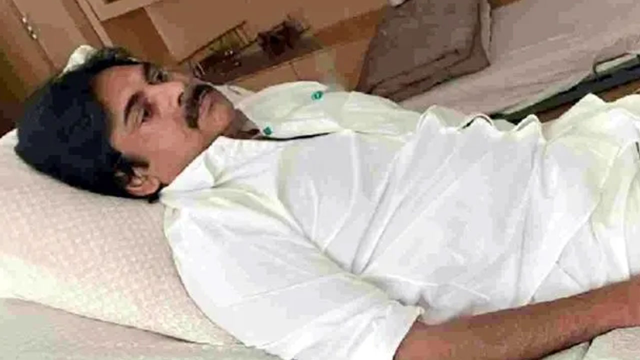 Pawan Kalyan | ఓజీ రిలీజ్‌కి ముందు వైర‌ల్ ఫీవ‌ర్‌తో బాధ‌ప‌డుతున్న ప‌వ‌న్ క‌ళ్యాణ్‌.. ఫ్యాన్స్‌లో టెన్ష‌న్