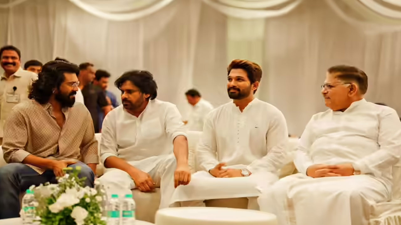 Allu Arjun-Pawan Kalyan-Ram Charan | ఎన్నాళ్లకెన్నాళ్లకు.. ఒకే ఫ్రేములో పవన్ కళ్యాణ్, రామ్ చరణ్, అల్లు అర్జున్