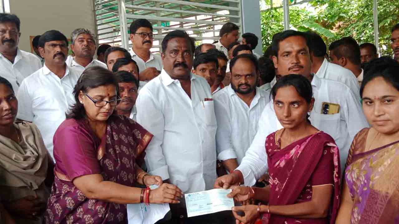 MLA Padmavati | కోదాడ నియోజకవర్గాన్ని అన్ని రంగాల్లో అభివృద్ధి చేస్తాం : ఎమ్మెల్యే పద్మావతి