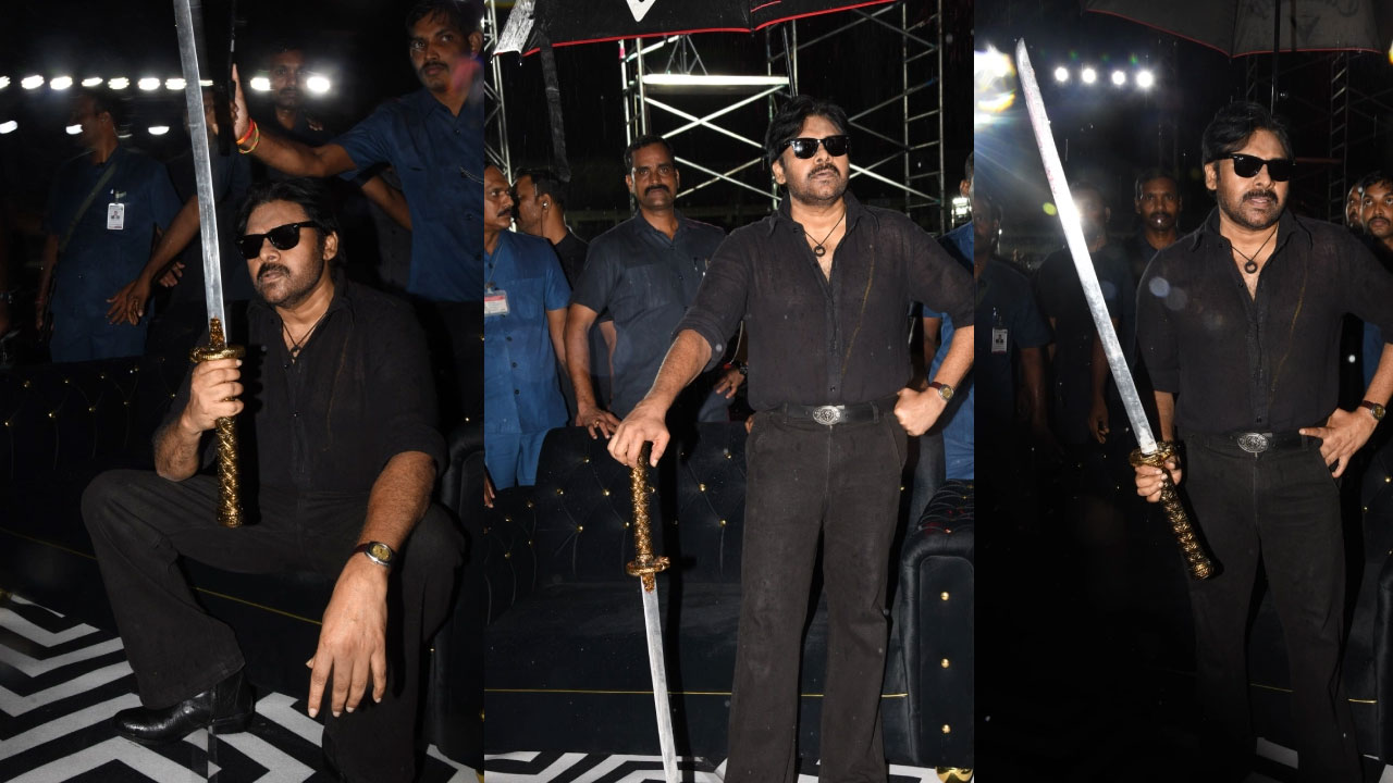 Pawan Kalyan | ‘ఓజీ’ ఈవెంట్‌లో క‌త్తితో సంద‌డి చేసిన ప‌వ‌న్ క‌ళ్యాణ్‌.. కాస్త అయి ఉంటే సెక్యూరిటీకి త‌గిలేదిగా..!