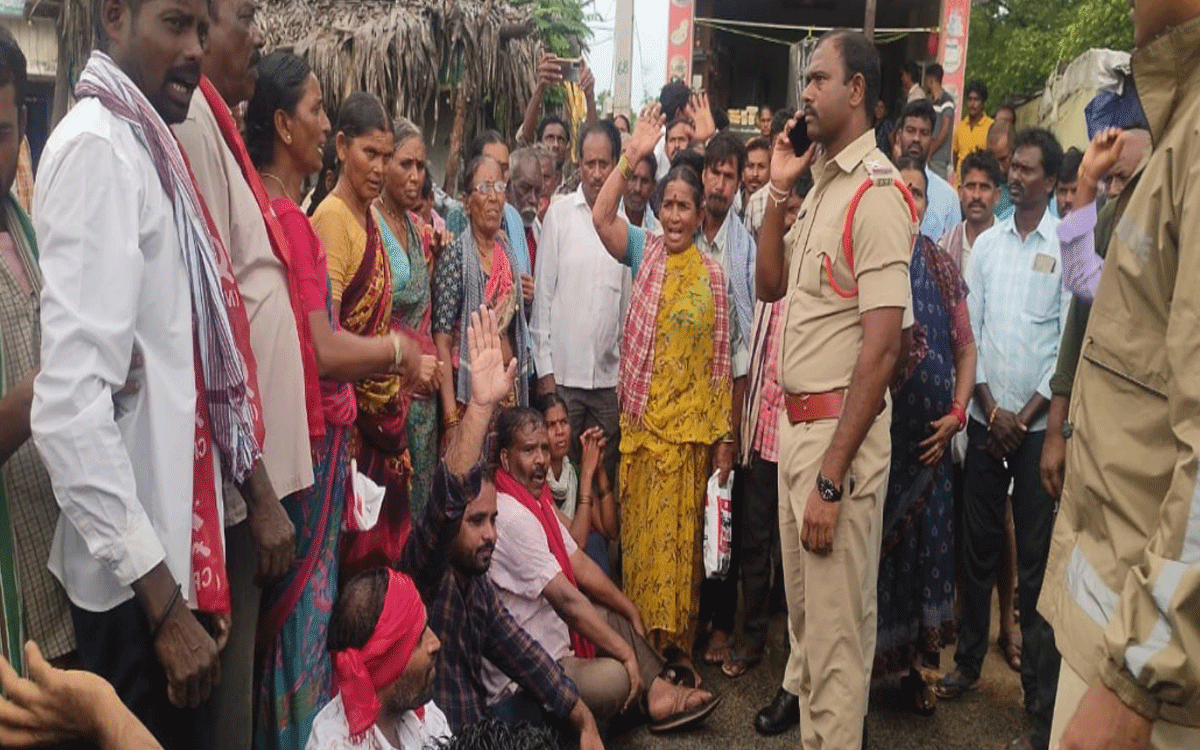 Penpahad : యూరియా వచ్చేంత వరకు పోరాటం ఆగదు : నెమ్మాది వెంకటేశ్వర్లు