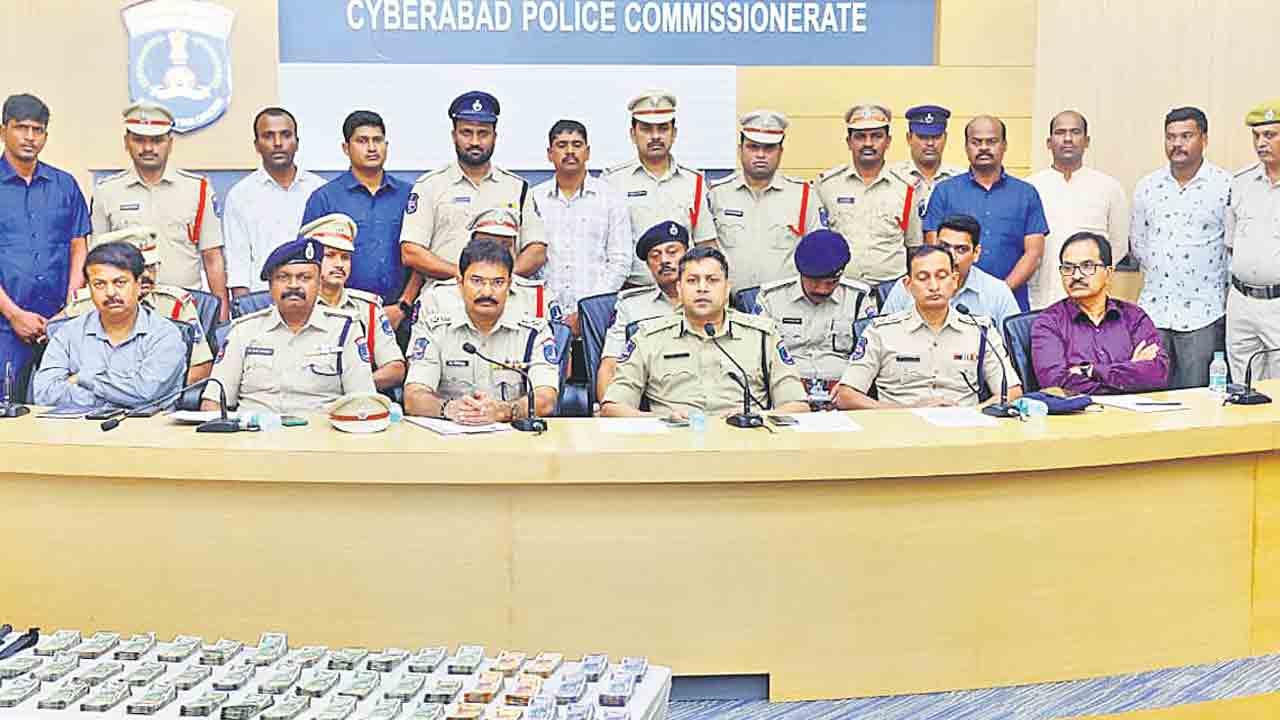 పట్టించిన క్యాబ్‌ డ్రైవర్‌.. పట్టుబడిన రేణు అగర్వాల్‌ హత్య కేసు నిందితులు