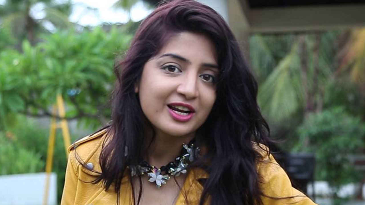 Poonam Kaur | హీటు పెంచిన పూనమ్ కౌర్ తాజా ట్వీట్ .. బాలయ్యపై పొగడ్తలు, మెగా ఫ్యాన్స్ ఫైర్!