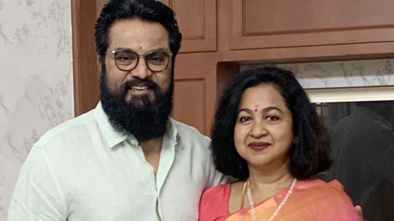 Radhika | త‌లుపుల‌కి గ‌డియ‌లు పెట్ట‌డం ఇబ్బందిగా మార‌డంతో కొత్త ఇంట్లోకి సెల‌బ్రిటీ క‌పుల్‌