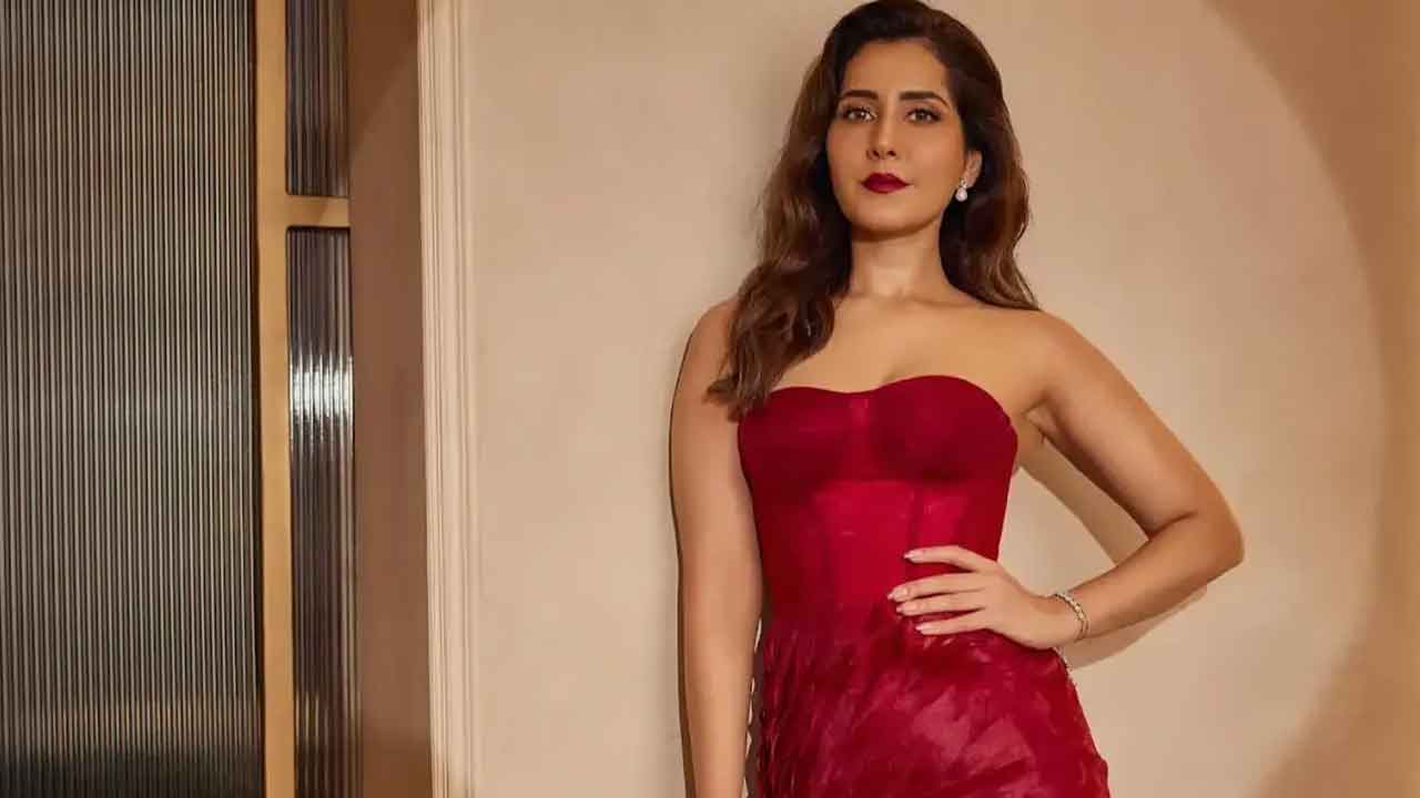 తెలుసు కదా అలాంటి కథే