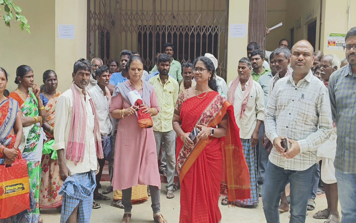 Munugode : రైతుల‌కు స‌రిప‌డా యూరియా : ఆర్డీఓ శ్రీదేవి