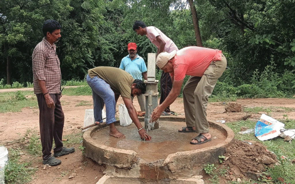 Ramavaram : వినియోగంలోకి రుద్రంపూర్ ఈద్గా హ్యాండ్ పంప్‌