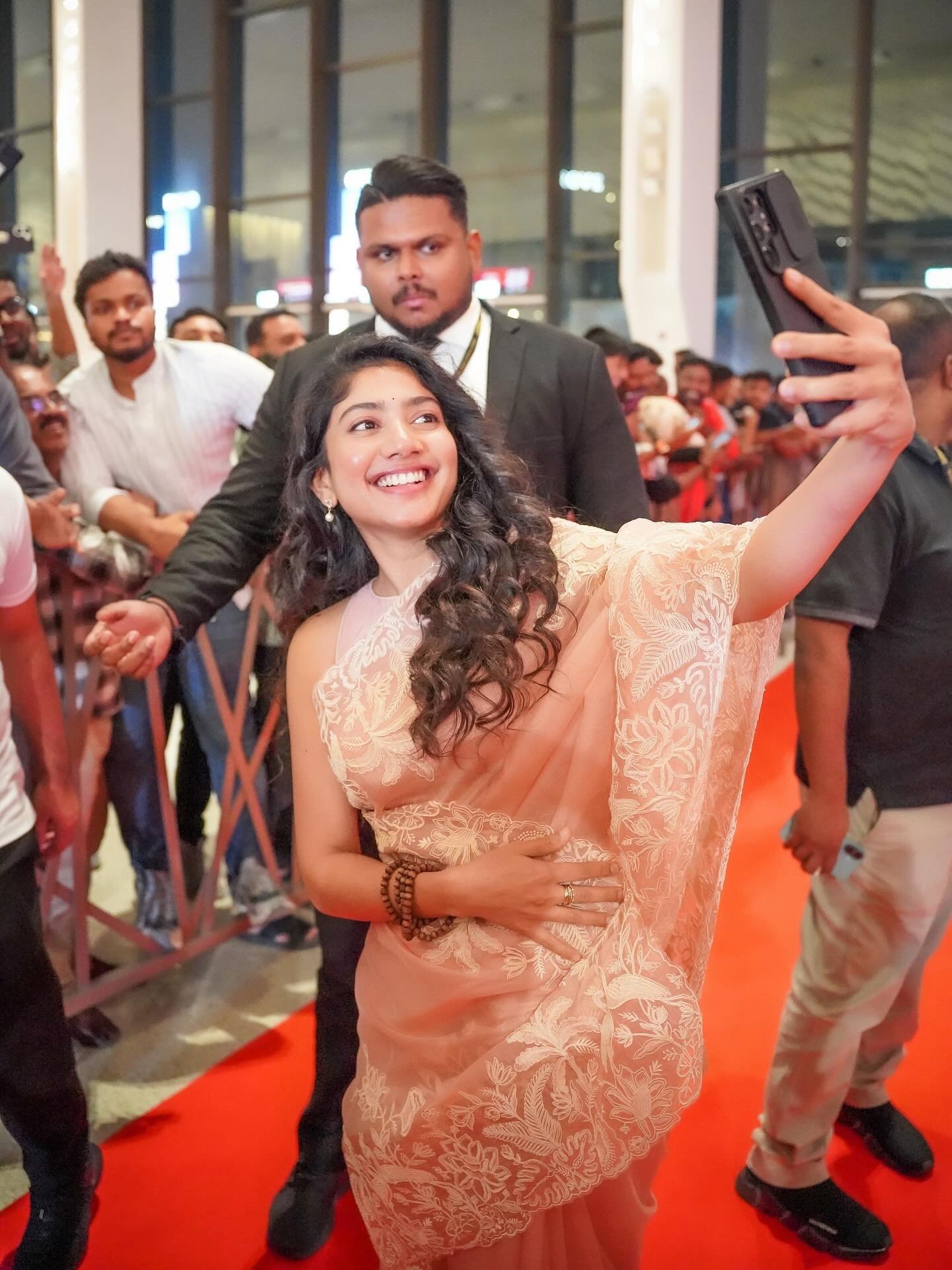 Saipallavi | దుబాయ్‌లో జరిగిన సైమా అవార్డుల వేడుకలో సాయిపల్లవి స్పెషల్‌ అట్రాక్షన్‌గా నిలిచింది. 
