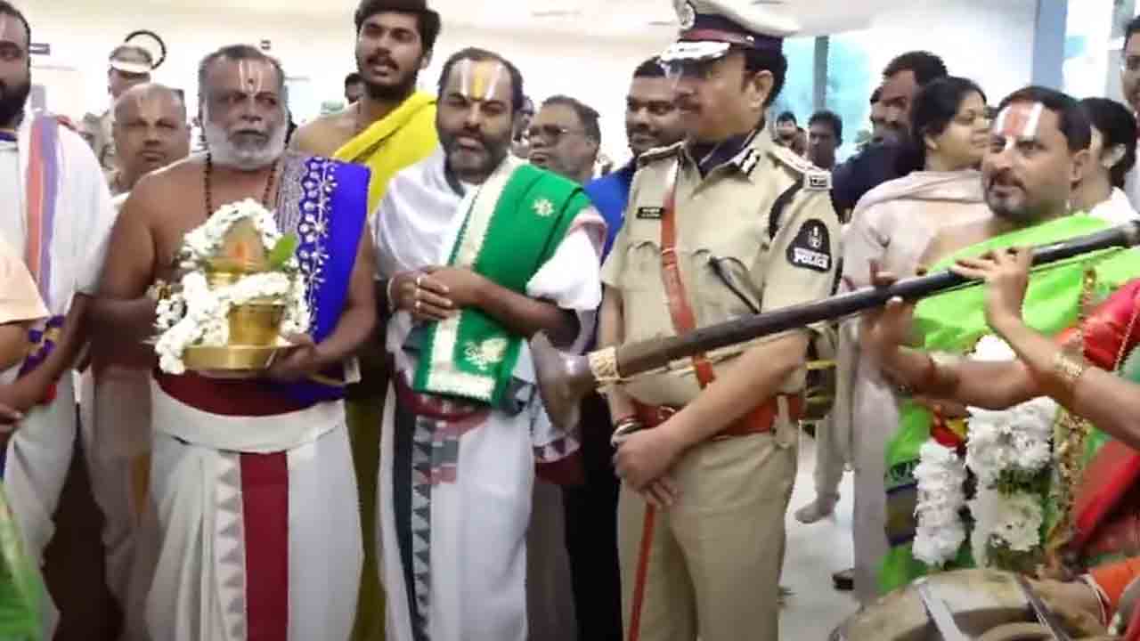 Sajjanar 1