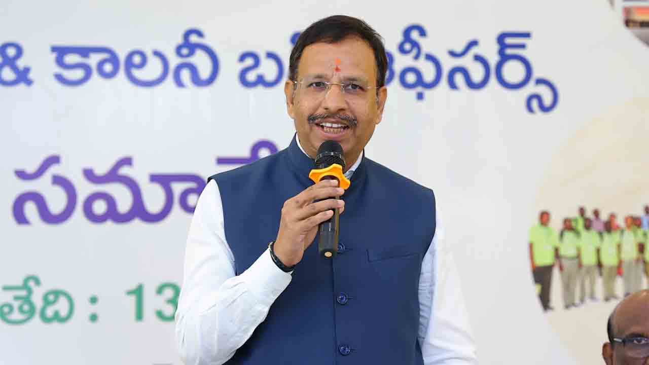 TGSRTC | ఆర్టీసీ సేవలను మరింతగా ప్రజల్లోకి తీసుకెళ్లాలి.. ఎండీ సజ్జనార్ కీలక సూచనలు