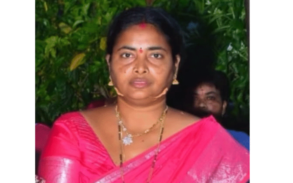 Yerrupalem : పాము కాటుతో మహిళ మృతి