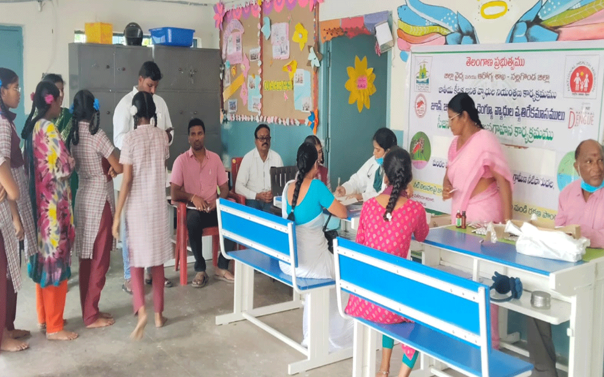 Kattangur : సీజనల్ వ్యాధుల పట్ల ప్రజలకు అవగాహన కల్పించాలి : సతీశ్‌ కుమార్