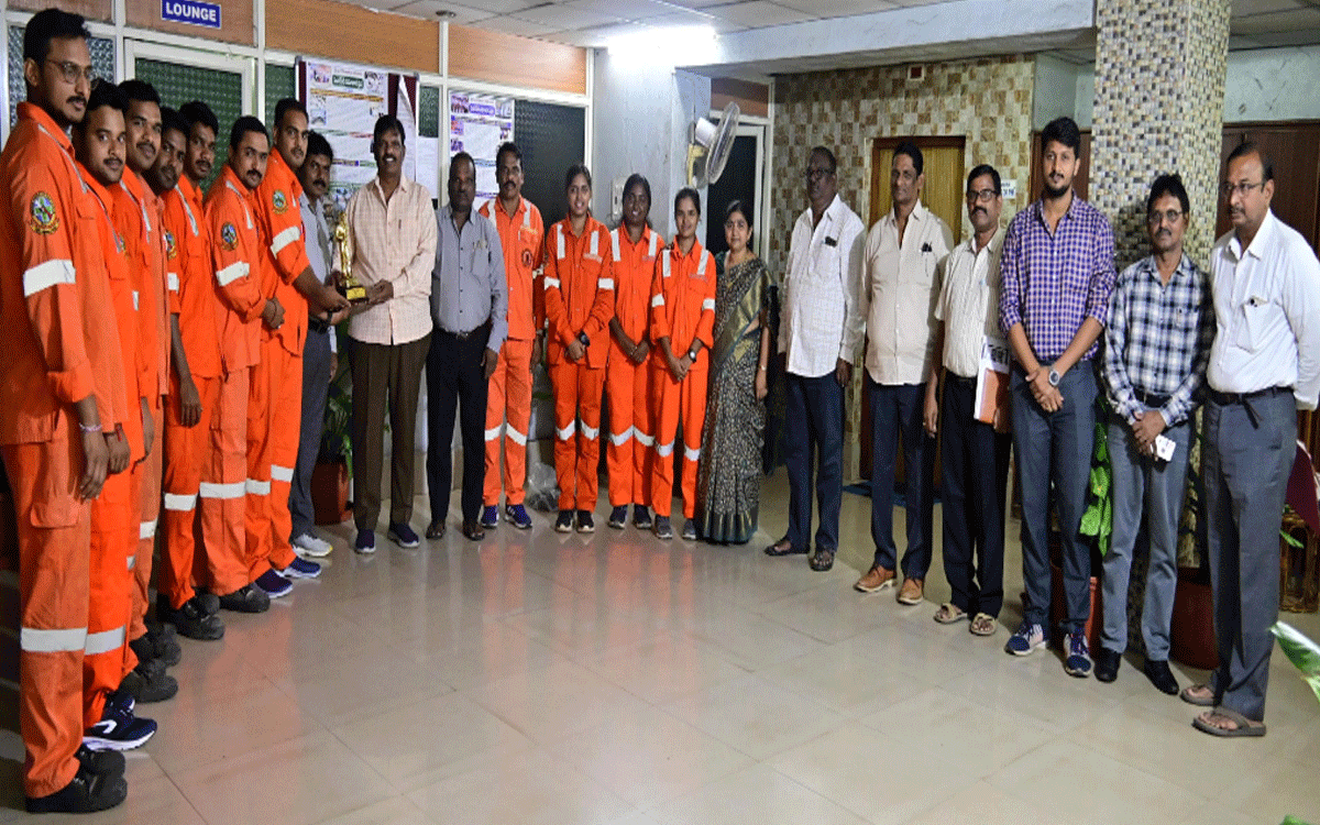 Ramavaram : జాతీయ‌, అంతర్జాతీయ స్థాయిలో సింగ‌రేణికి పేరు తేవాలి : ఏరియా జీఎం శాలెం రాజు