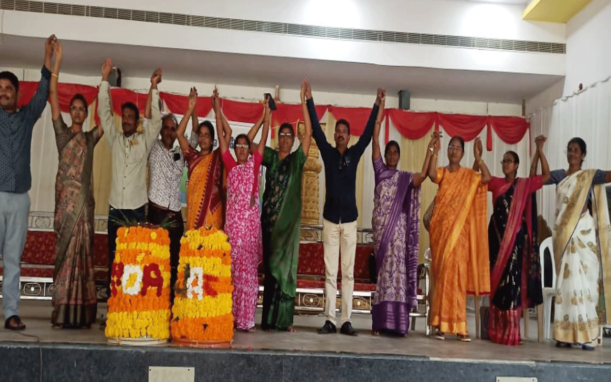 Khammam Rural : వీఓఏల సమస్యలను ప్ర‌భుత్వం వెంటనే పరిష్కరించాలి : శరత్ కుమార్