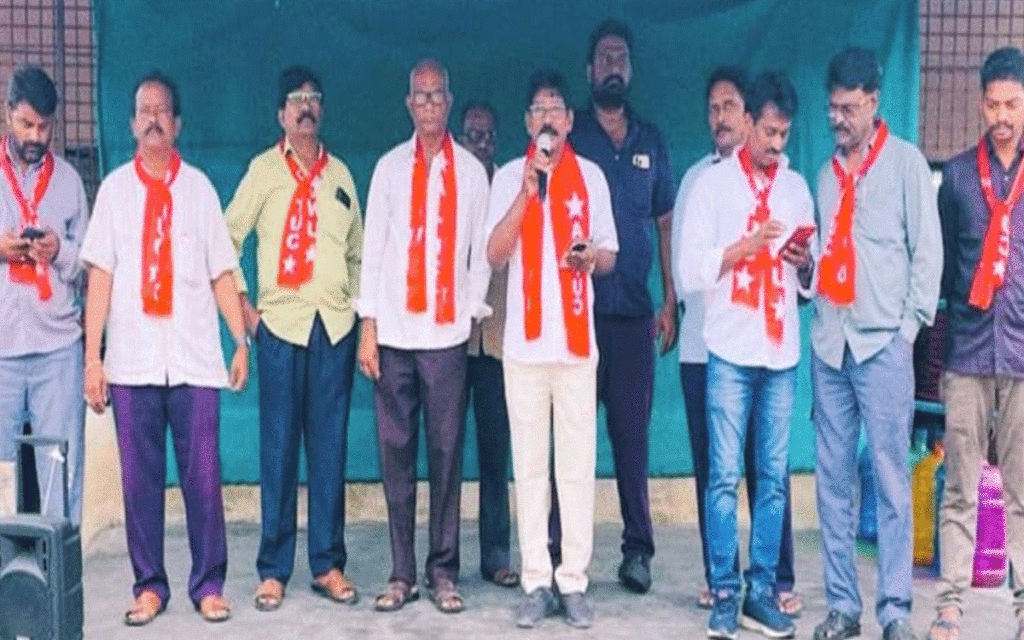 Ramavaram : '19న జీఎం కార్యాలయం ముందు ధర్నాను జయప్రదం చేయాలి'