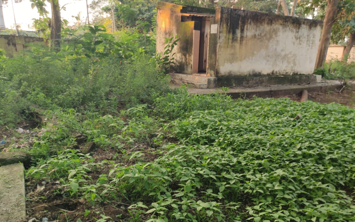 Kothagudem Singareni : స్వ‌చ్ఛ‌త లేమిలో సింగ‌రేణి ప్ర‌ధాన ఆస్ప‌త్రి