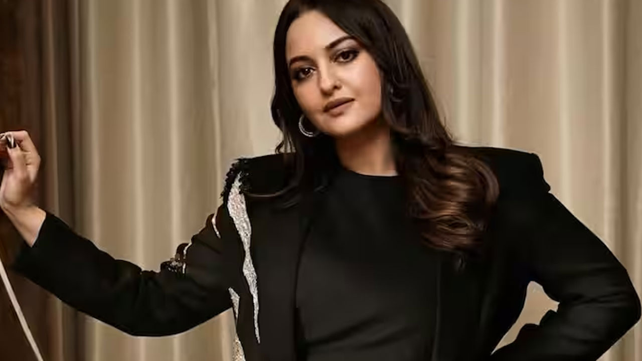 Sonakshi Sinha | ఆ వెబ్‌సైట్స్‌లో నా ఫొటోలు చూసి షాక‌య్యా..అనుమ‌తి లేకుండా ఆ ప‌ని చేస్తే స‌హించ‌ను