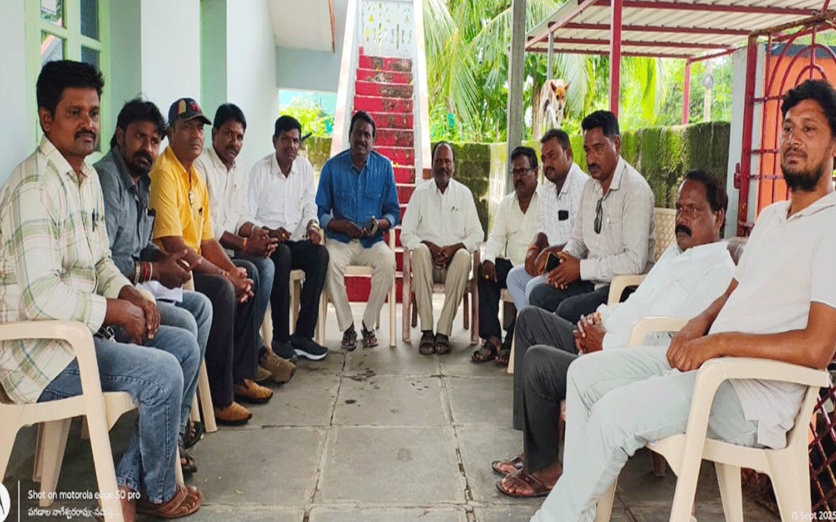 Karepally : ‘జర్నలిస్టులపై అక్రమ కేసులు ఎత్తివేయాలి’