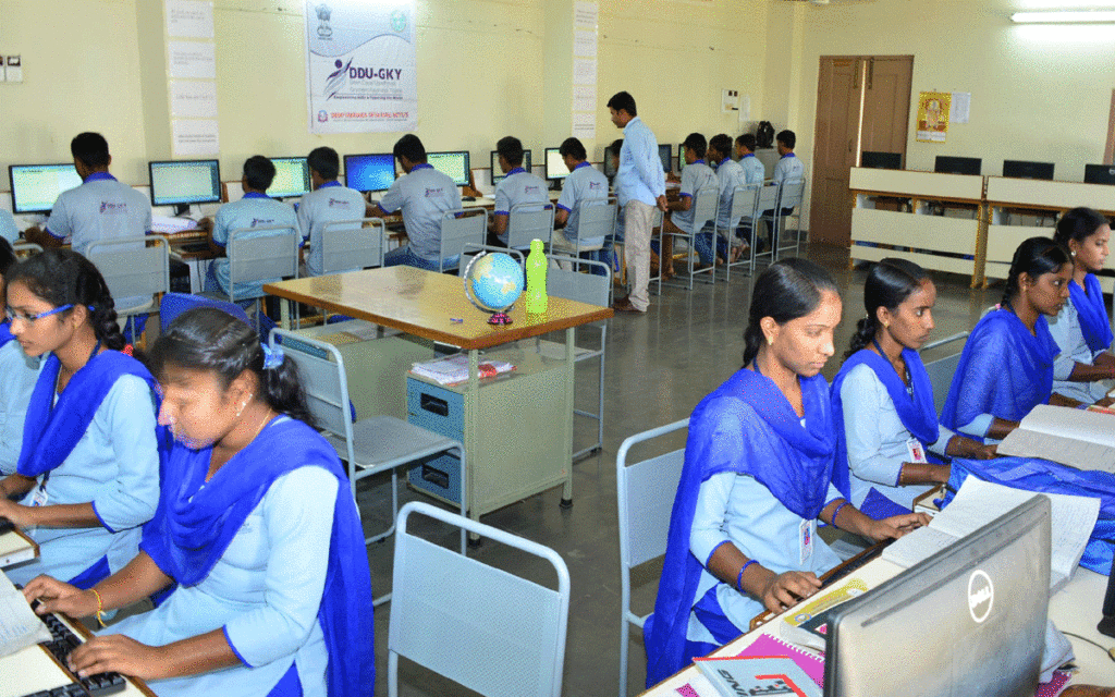 Bhoodan Pochampally : ఎస్ఆర్‌టీఆర్ఐలో సాంకేతిక శిక్షణా కోర్సుకు దరఖాస్తులు