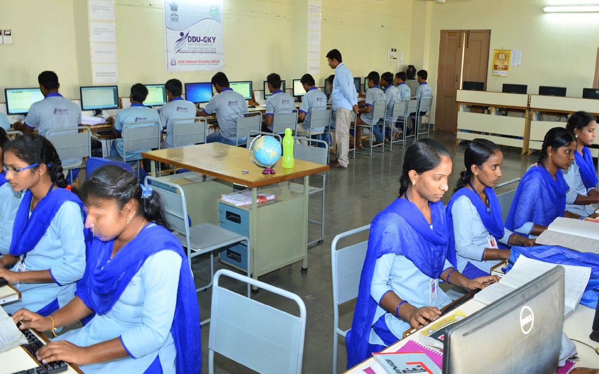 Bhoodan Pochampally : ఎస్ఆర్టీఆర్ఐలో సాంకేతిక శిక్షణా కోర్సుకు దరఖాస్తులు