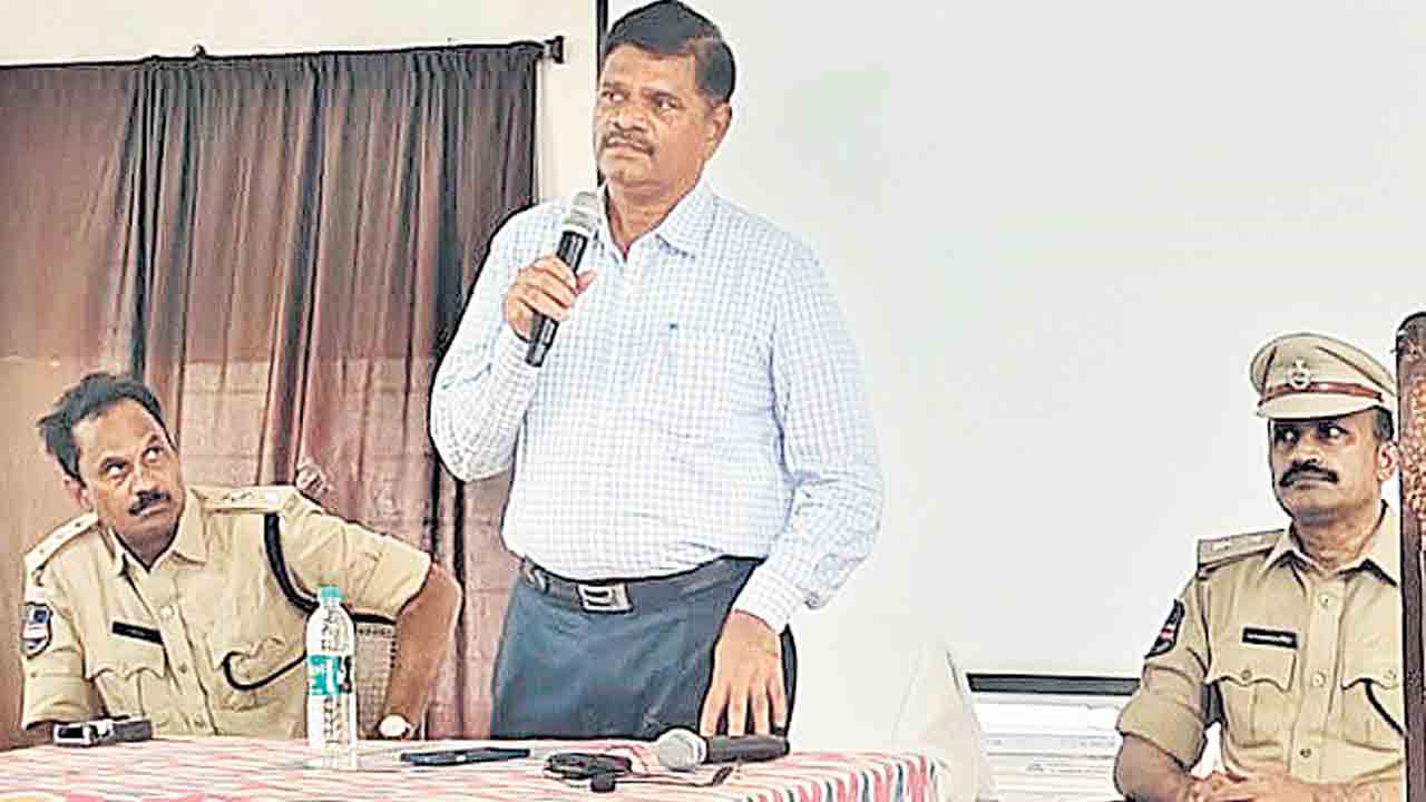 మానసికంగా దృఢంగా ఉంటేనే విధులు సక్రమంగా నిర్వహించగలం