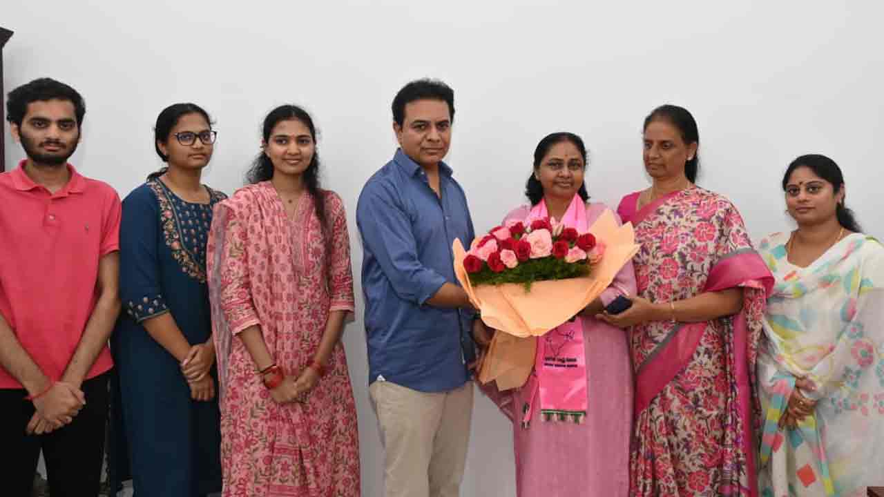 Maganti Sunitha | తెలంగాణ భ‌వ‌న్‌లో కేటీఆర్‌ను క‌లిసిన మాగంటి సునీత‌