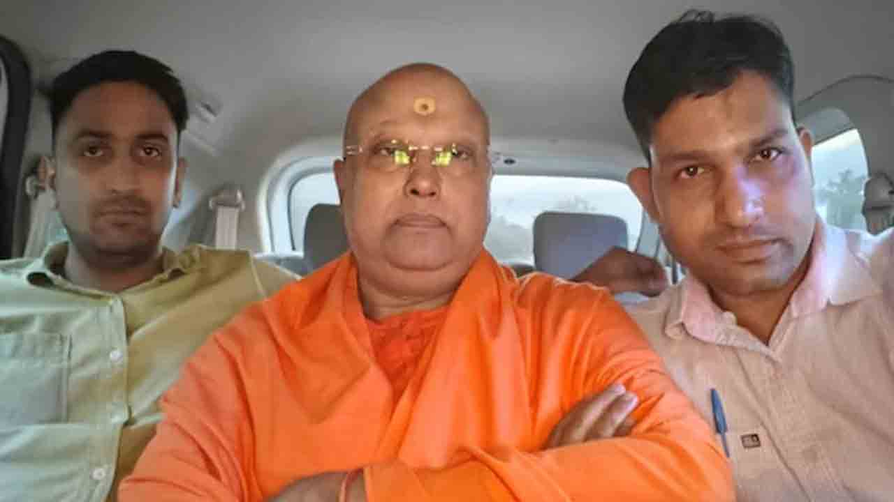 Swami Chaitanyananda | శార‌ద ఇన్‌స్టిట్యూట్‌లో విద్యార్థినులపై లైంగిక వేధింపులు.. స్వామి చైత‌న్యానంద స‌రస్వతి అరెస్ట్‌