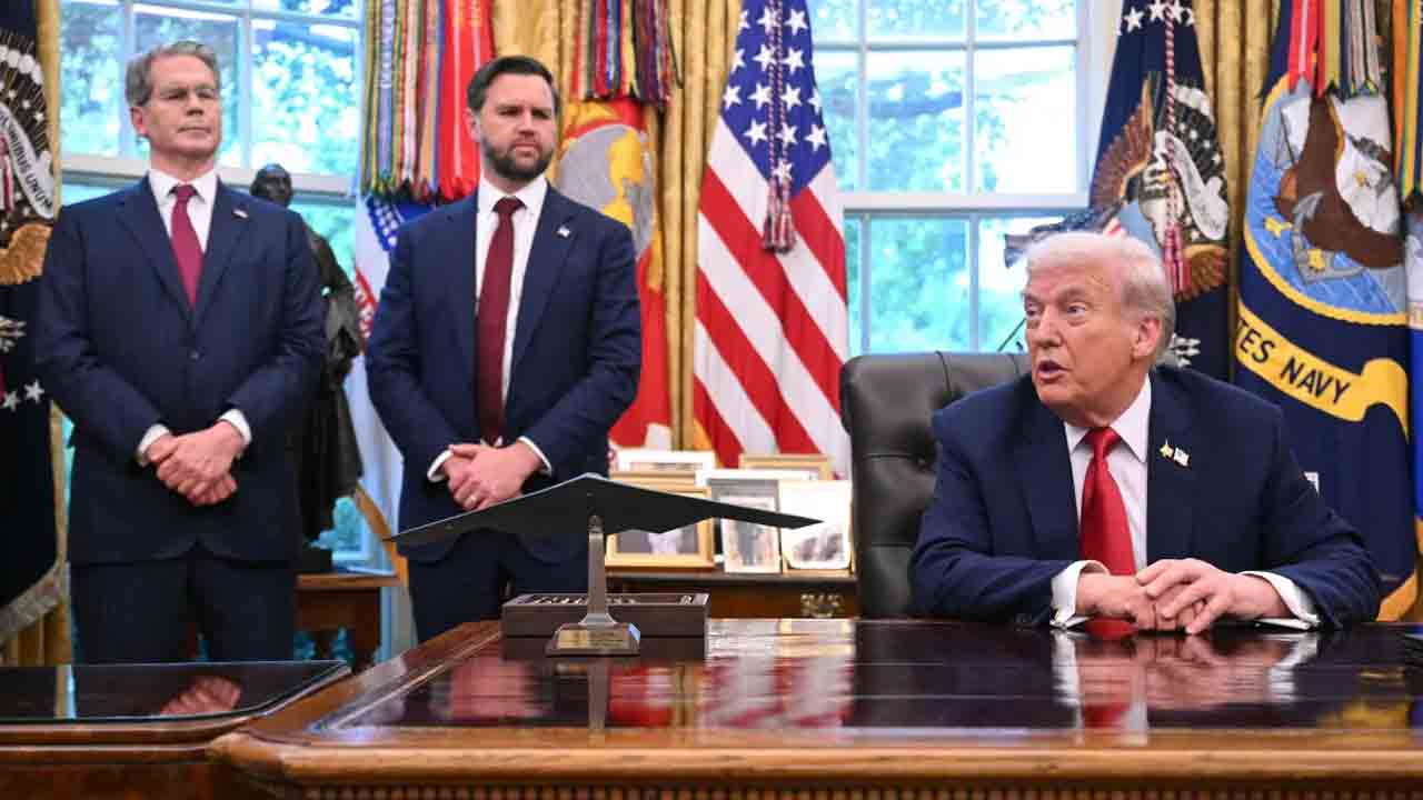 Trump Tariffs | మరోసారి సుంకాలతో విరుచుకుపడిన ట్రంప్.. ఫార్మా దిగుమతులపై 100 శాతం టారీఫ్‌