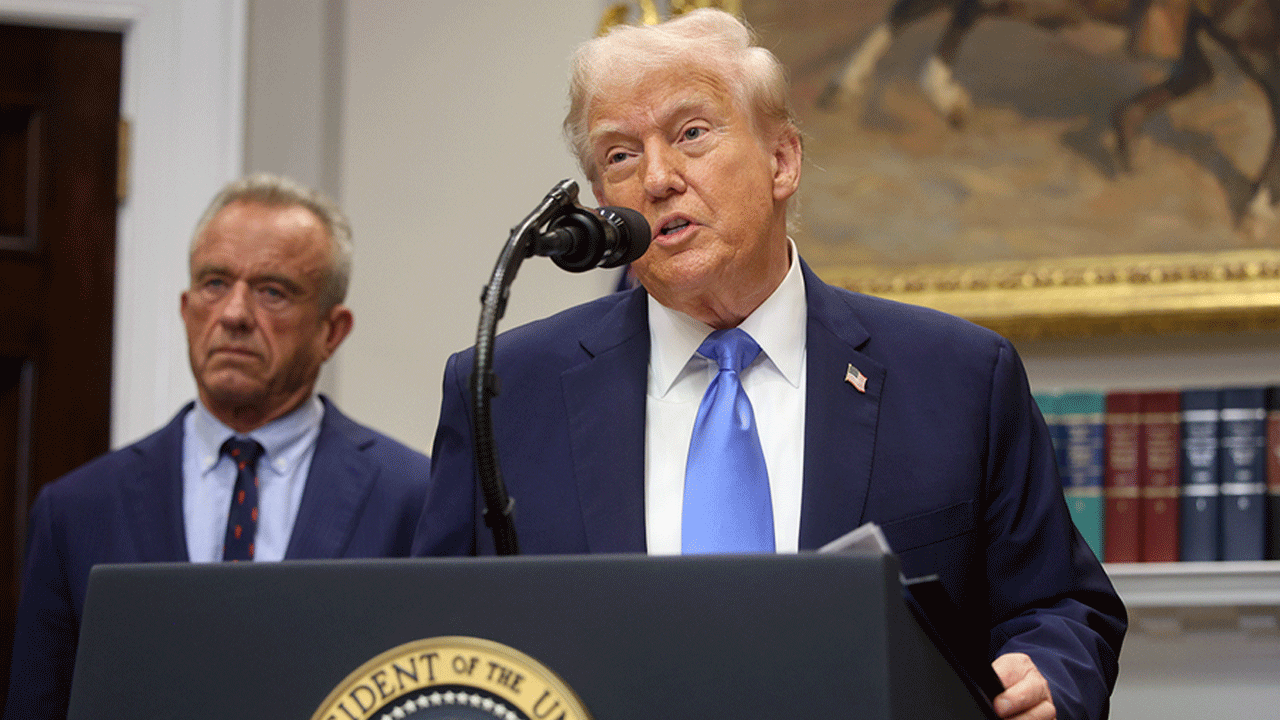 Donald Trump: గర్భిణీ స్త్రీలు ఆ డ్రగ్ వాడొద్దు: డొనాల్డ్ ట్రంప్