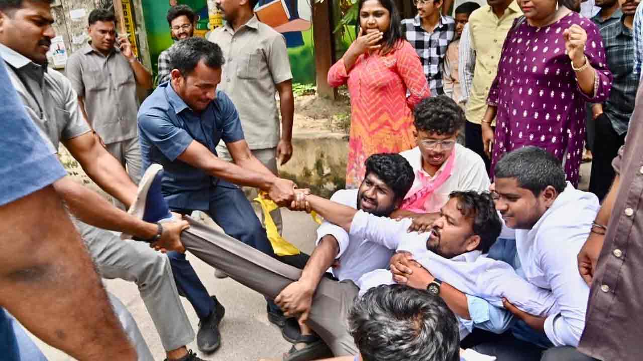 Group-1 | గ్రూప్-1 పరీక్షను రద్దు చేయాల్సిందే.. టీజీపీఎస్సీ చైర్మన్ రాజీనామా చేయాల్సిందే.. తుంగ బాలు డిమాండ్