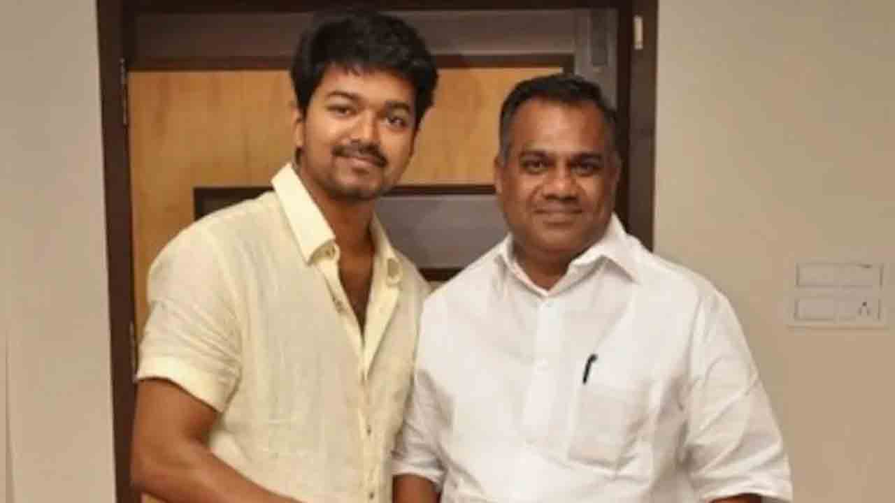 Karur Stampede | ‘కరూర్ తొక్కిసలాట’ కేసు.. టీవీకే జిల్లా సెక్రటరీ అరెస్ట్