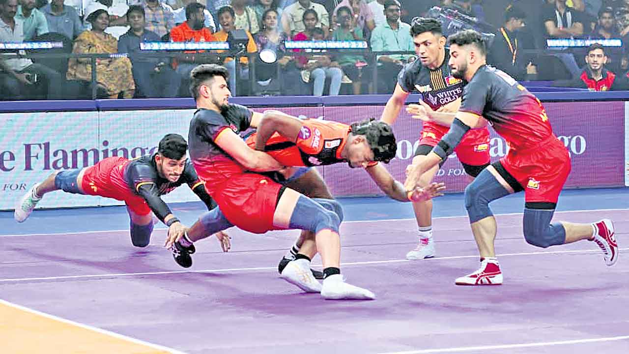 యూ ముంబా అదుర్స్‌